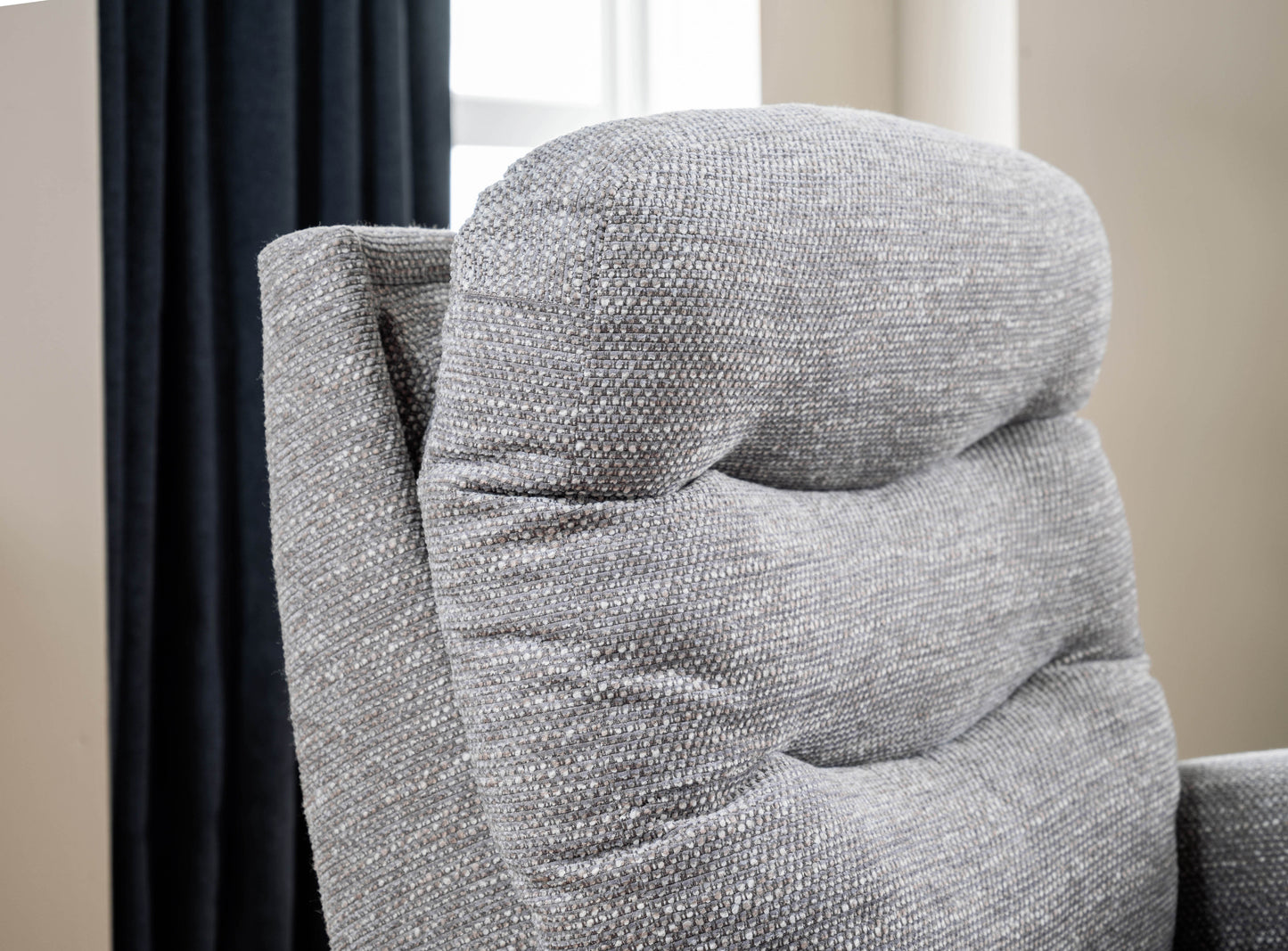 Adjustable Headrest & Lumbar Support