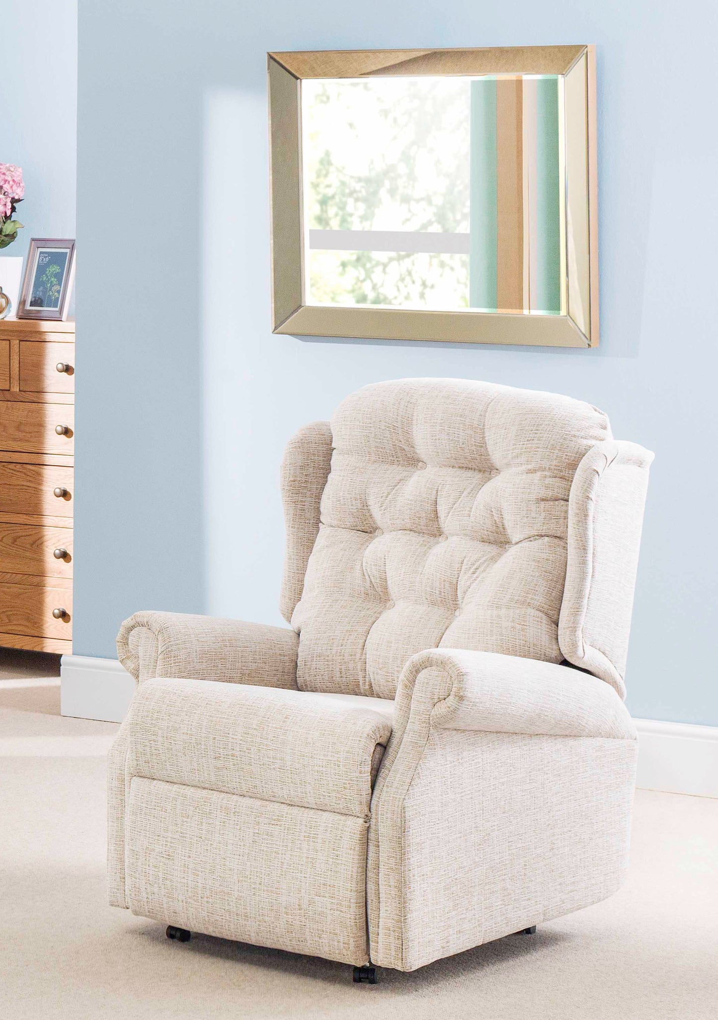 Celebrity Woburn Fixed Fabric Armchair With Mammoth Foam