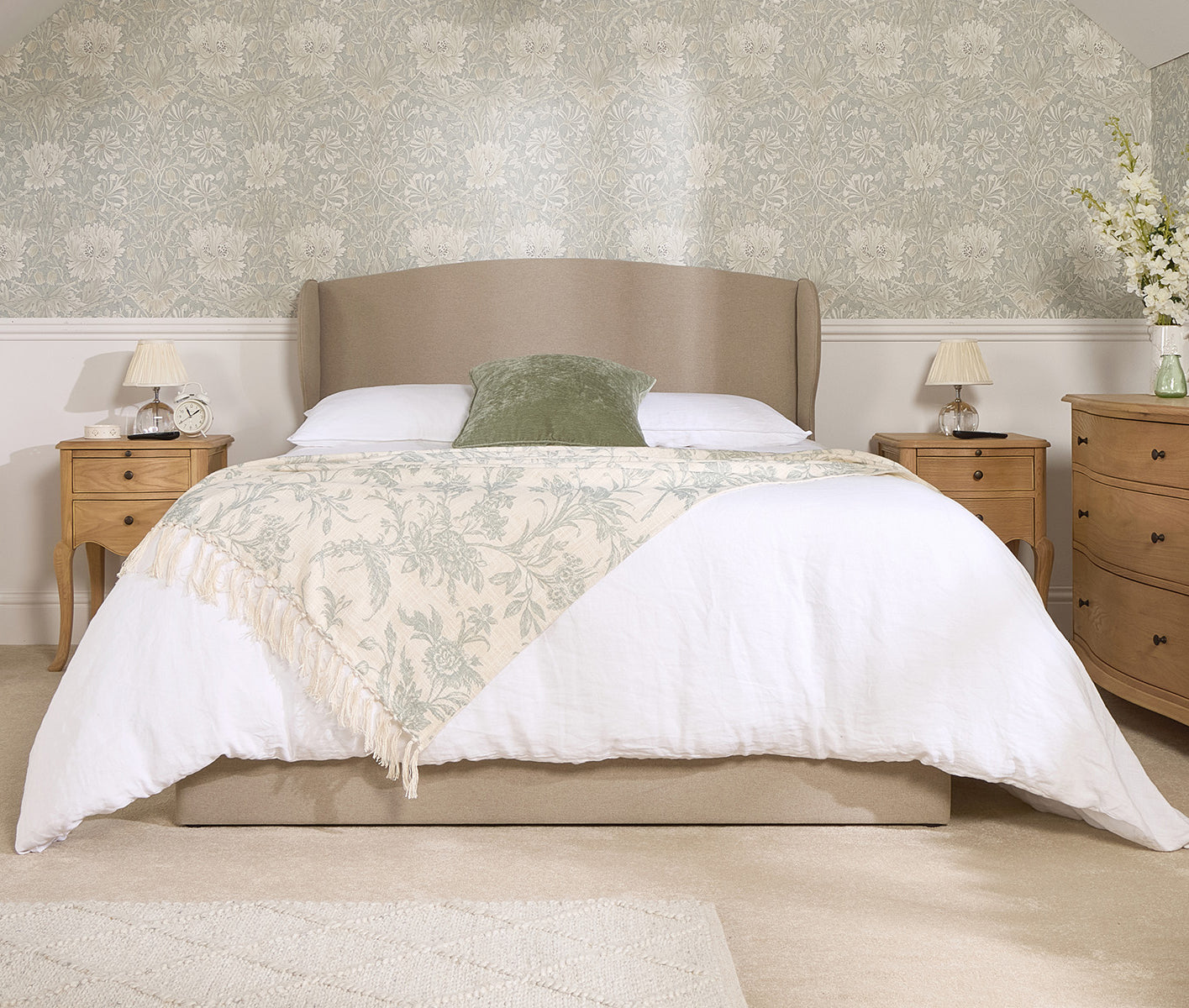 Ruby Motion Divan Adjustable Bed With A Gel Pro 4000 Pocket Sprung Medium Firm Feel Mattress VAT FREE