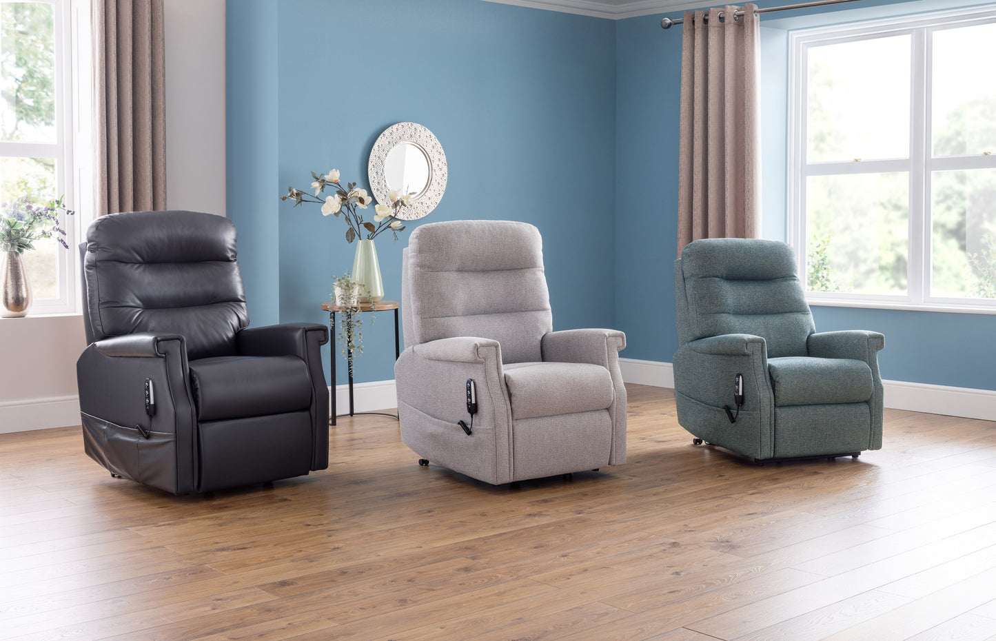 Celebrity Sandhurst Fixed Leather Armchair