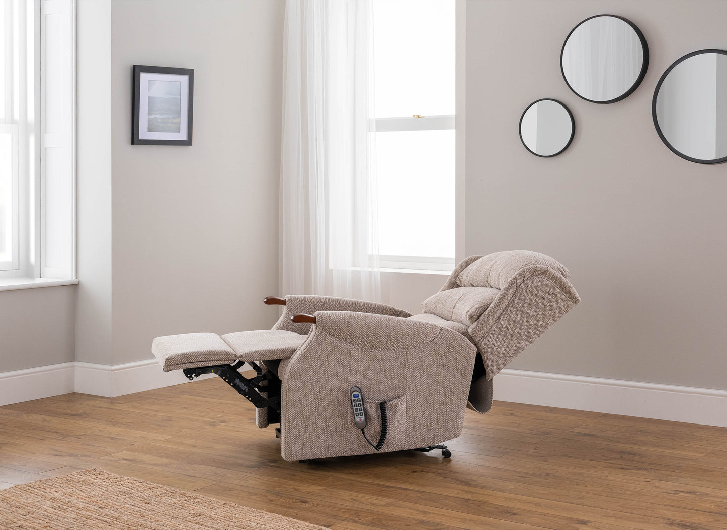 Celebrity Westbury Fabric Single Motor Rise And Recliner Armchair With Mammoth Foam VAT FREE