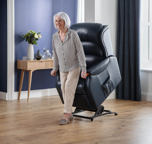 Celebrity Westbury Cloud Zero Triple Motor Rise And Recliner Leather Armchair With Lumbar & Headrest Adjustment Option VAT FREE