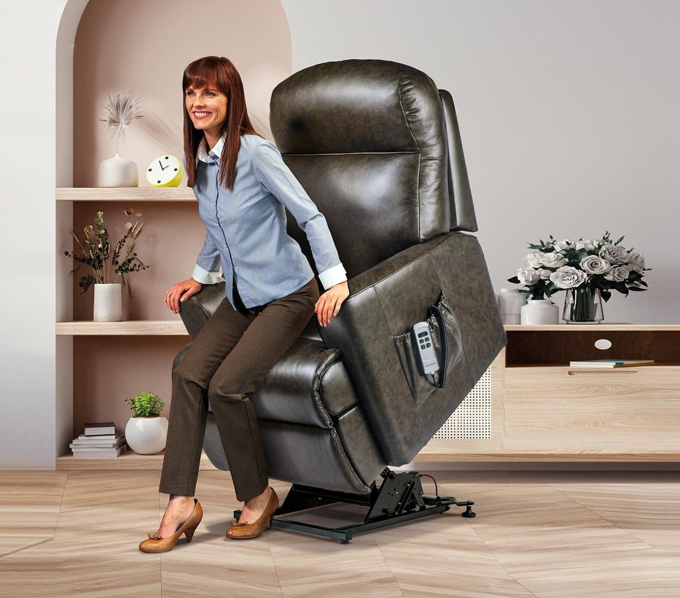 Sherborne Harrow Cloud Comfort Triple Motor Leather Rise And Recliner Armchair VAT FREE