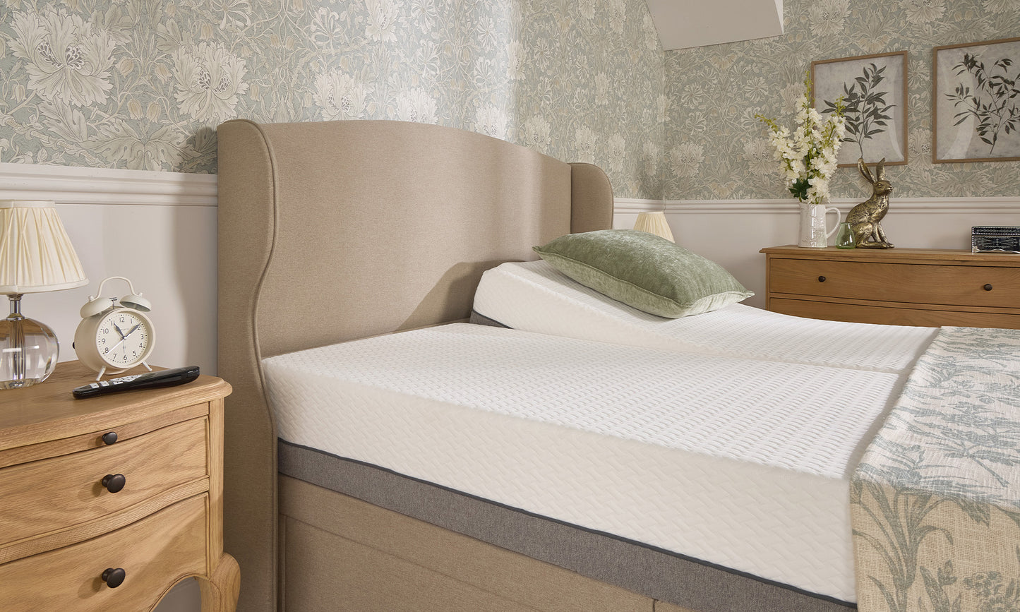 Ruby Motion Divan Adjustable Bed With A Gel Pro 4000 Pocket Sprung Medium Firm Feel Mattress VAT FREE