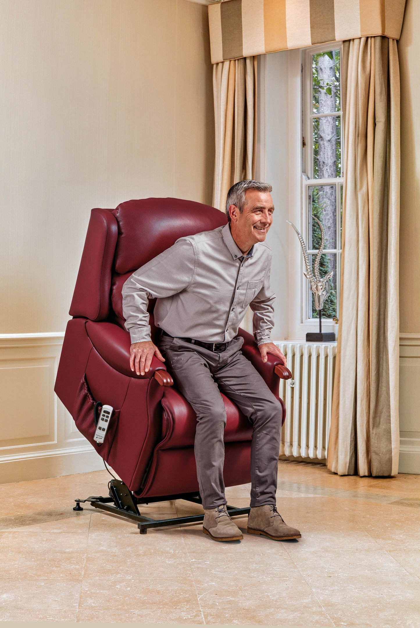 Sherborne Malham Single Motor Leather Rise And Recliner Armchair VAT FREE