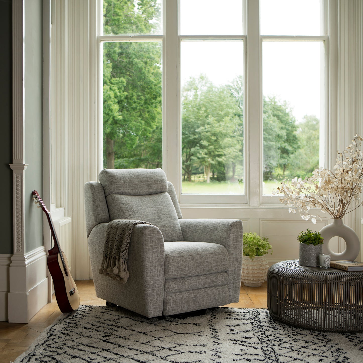 Parker Knoll Dakota Dual Motor Fabric Riser Recliner Armchair