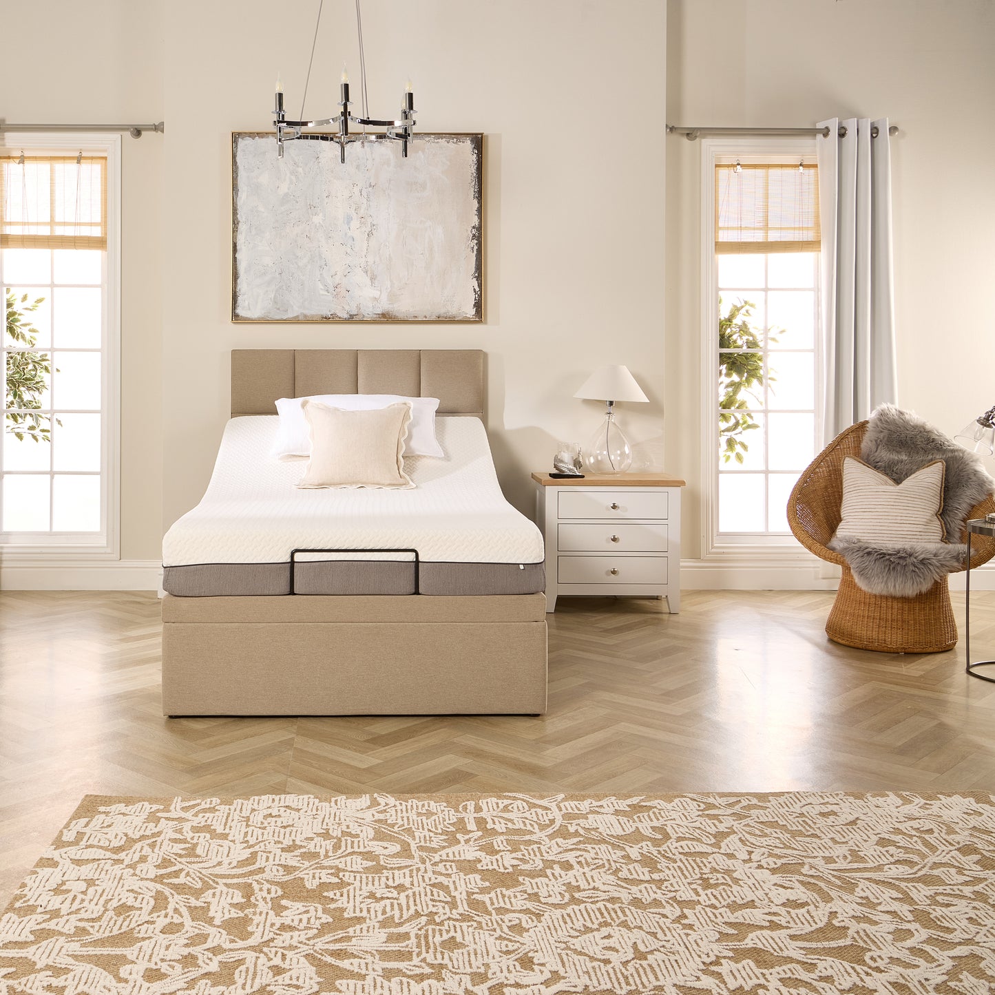 Opal Motion Divan Adjustable Bed With A Natural 2500 Pocket Sprung Medium Feel Mattress VAT FREE