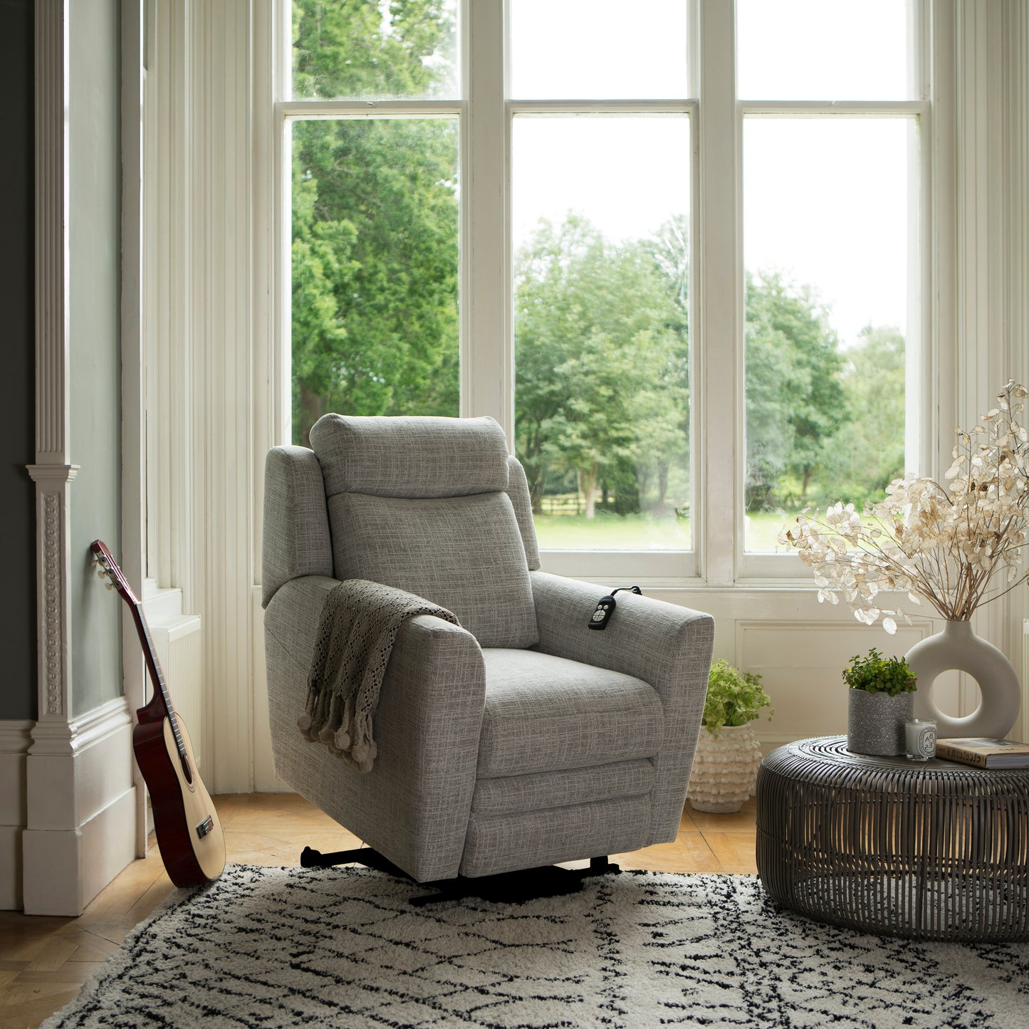 Parker Knoll Dakota Dual Motor Fabric Riser Recliner Armchair